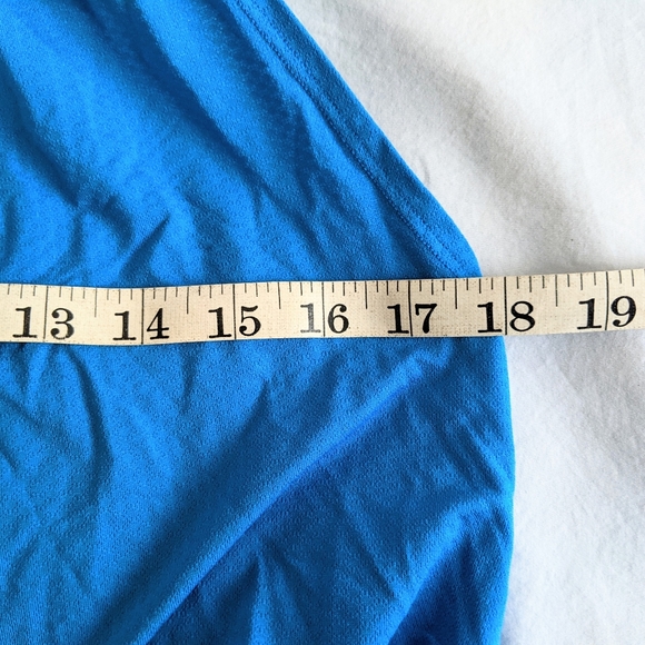 Lululemon no limits tank size 8 - Picture 10 of 12